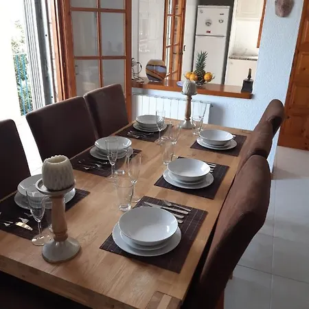Mediterranean House View To The Sea בקתה *